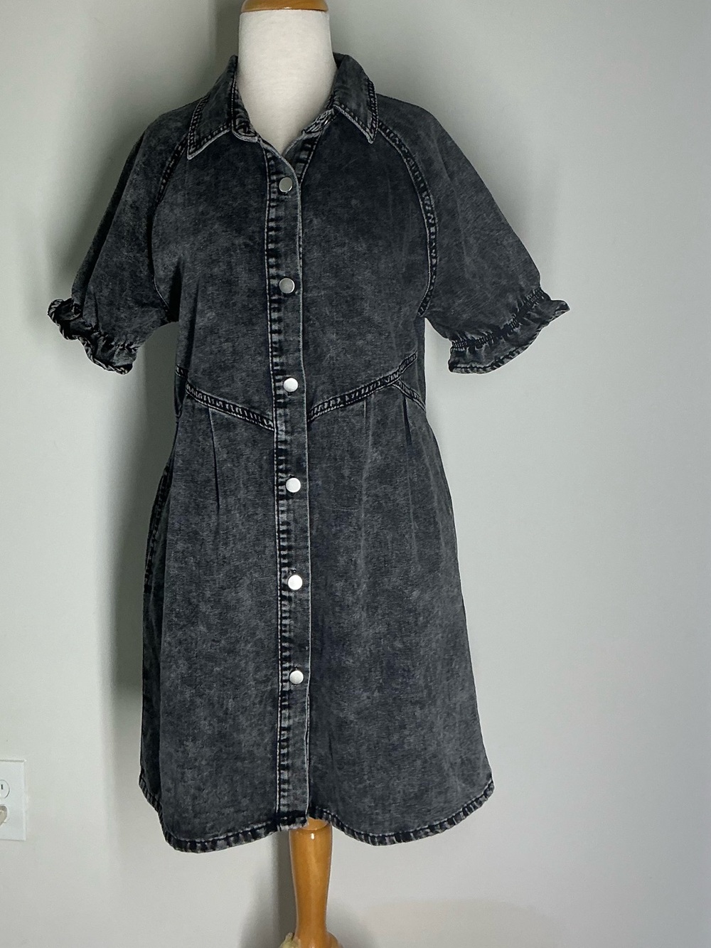 Acid Wash Black Denim Shirt Button-Front Mini Dress S Ruffle Sleeve